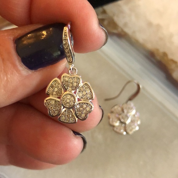 Cubic Zirconia Brilliant Pavé Flower Earrings,NWT-Boutique - Picture 6 of 9